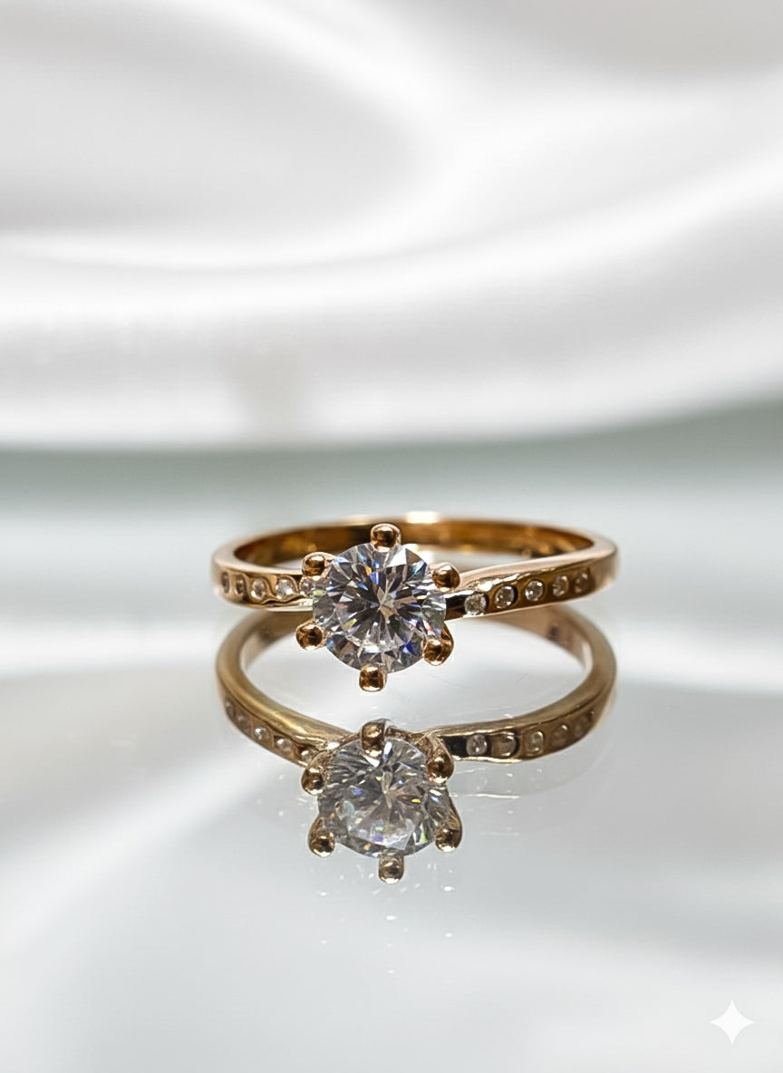 Eterna Solitaire Ring