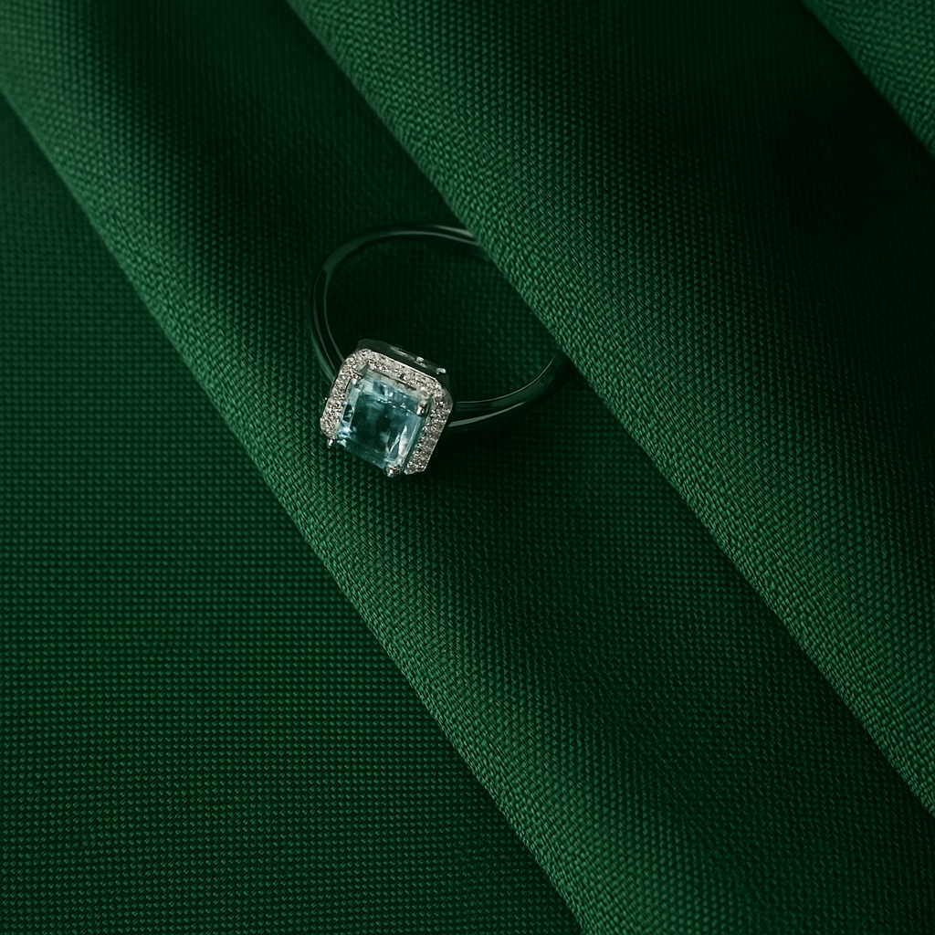 Lumière Cushion Halo Ring