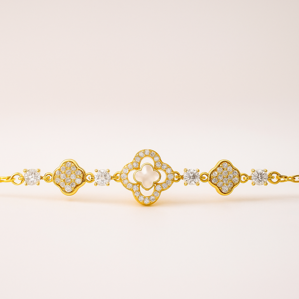 Zayna Clover Elegance Bracelet